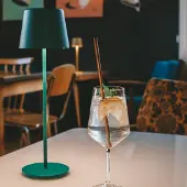 SmartaSaker Uppladdningsbar bordslampa, Molto Luce Aesta, Grön