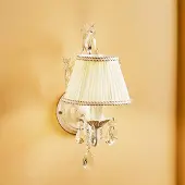 ONLI Vägglampa Karen , dimbar, Vitt / opal, Vardagsrum / matsal, Metall, Vägglampa, vägglampa inomhus