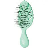 The Wet Brush Go Green Mini Detangler Green