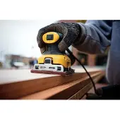 DeWalt 84563 230w Slipmaskin