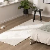 NATURL. Mjuk låghårig löpare | Cozy gräddvit hos Volero | 80x250cm | Polyester | Enfärgad | Löpare | Låg lugg