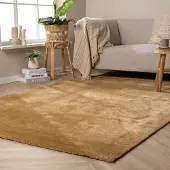 NATURL. Tvättbar matta | Clean guld hos Volero | 120x170 cm | Syntet | Enfärgad | Rektangulär | Låg lugg