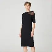 S&J Weekends Minimalistisk jerseyklänning med asymmetrisk skärning