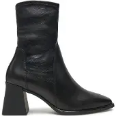 Vagabond SHOEMAKERS Stövlett 'Hedda' svart