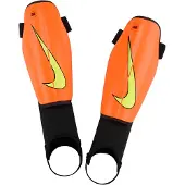 Nike Benskydd Charge Max Voltage - Orange/neon Barn, storlek Kids M/130-140cm