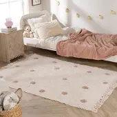 Little Olly Matta barnrum | Lou Dots taupe hos Volero | 80x150cm | Bomull | Prickar | Rektangulär | Låg lugg