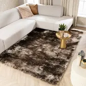 FRAAI Fluffig matta | Glorious silver/grå hos Volero | 140x200 cm | Polyester | Enfärgad | Rektangulär | Hög lugg
