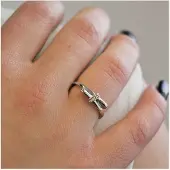 MYC Paris Luminous Bow Ring - Silver och kristall