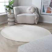 NATURL. Rund tvättbar matta | Vivid beige hos Volero | Ø 80 cm | Polyester | Enfärgad | Rund | Låg lugg