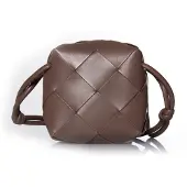 Bottega Veneta mini kassett kameraväska