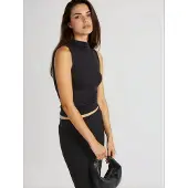 Busem Slim Fit Rundhals Stickad Blus