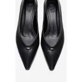 Prologue Versay Spetsig Tå Kitten Heel Pump
