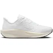 Nike Springsko 'Quest 6' vit