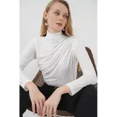 Bigdart Tajtdragkrageblus med draperingsdetalj