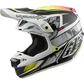 Troy Lee Designs Se5 Carbon Lined Up Offroadhjälm