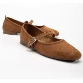 Prologue Emilie Mary Jane Flat