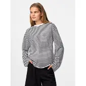 Pieces T-shirt 'PCSadie' svart / vit