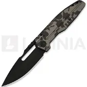 We Knife Reveille, Desert Terrain Titanium, Black Stonewash/Brushed