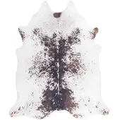FRAAI Kohud | Bovine vit/mörk hos Volero | 155x190cm | Vit | Suede | Fria former | Inomhusmattor