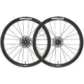 FFWD Ryot 44 Dt240 Exp Cl Disc Tubeless Landsvägshjulset
