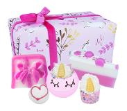 Bomb Cosmetics Unicorn Sparkle Gift Pack 460 g