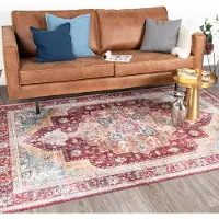FRAAI Vintage matta | Azara röd hos Volero | 80x150 cm | Polyester | Medaljong | Rektangulär | Plattvävd