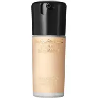 MAC M.A.C Studio Radiance Serum-Powered Foundation NC17 30ml