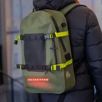 SmartaSaker Vattentät ryggsäck med belysning 30 liter, Grön