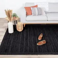 NATURL. Jutematta | Fair svart hos Volero | 160x220 cm | Jute | Enfärgad | Rektangulär | Plattvävd