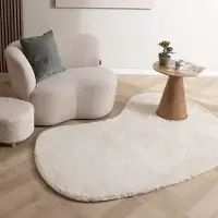 NATURL. Fluffig matta | Comfy Supreme Ripple gräddvit | 230x330 cm | Polyester | Enfärgad | Oregelbunden form | Hög lugg