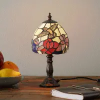 ARTISTAR Tiffany bordslampa Irena, Multifärgad, Vardagsrum / matsal, Glas, Tiffany, Bordslampa
