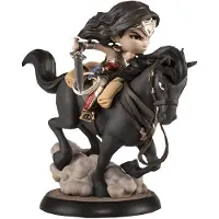 Quantum Mechanix Wonder Woman På Häst 15 Cm