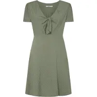 Pepe Jeans för kvinnor. PL953568 Nani klänning grön (S), Casual, Viskos, Kort ärm, Hållbar