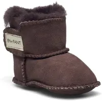En fant Sheepskin Stövlar