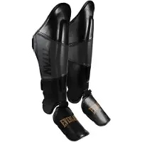 Everlast Titan Pro Striking Benskydd