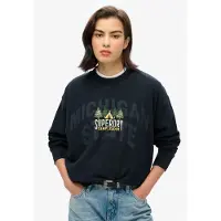 Superdry för kvinnor. W2012156A Löst sittande sweatshirt med rund hals Travel Souvenir i marinblå (L), Casual, Bomull, Hållbar, Marino