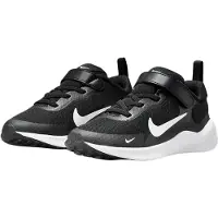 Nike Revolution 7