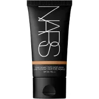 Nars Pure Radiant Tinted Moisturizer SPF30