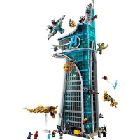 LEGO Super Heroes 76269 Avengers torn