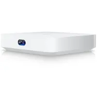 Ubiquiti Ultra - Gateway - 1GbE, 2.5GbE - molnhanterad - skrivbord