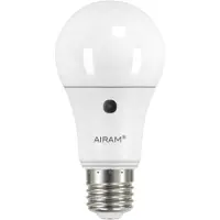 Airam Lampa E27 Skymningsrelä 8W 2700K 806 lumen