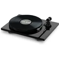 Pro-Ject Skivspelare E1 BT med inbyggd phono-förstärkare och AT3600L-pickup, Bluetooth-sändare, svart,
