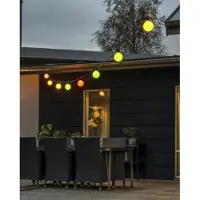Konstsmide Ljusslinga E27 med 10 LED-lampor, solpanel & fjärrkontroll