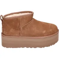 Ugg - Stövlar och kängor dam - W Classic Ultra Mini Platform Chestnut för UnisexUll - Storlek 40 - Brun