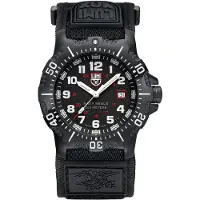 Luminox Navy Seal Militärt Gummiarmband Svart Urtavla Kvarts Dykarklocka XS.4231.SET 200M Herrklocka Med Presentask svart