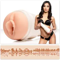 Fleshlight Emily Willis Squirt - realistisk konstgjord vagina (naturfärg)
