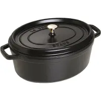Staub Oval gryta 6,7 L Svart