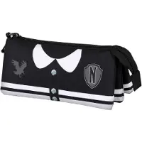 KARACTERMANIA Varsity Wednesday Pennfodral Med Tre Fack