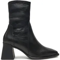 Vagabond SHOEMAKERS Stövlett 'Hedda' svart