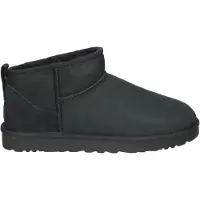 Ugg Classic Ultra Mini, svart